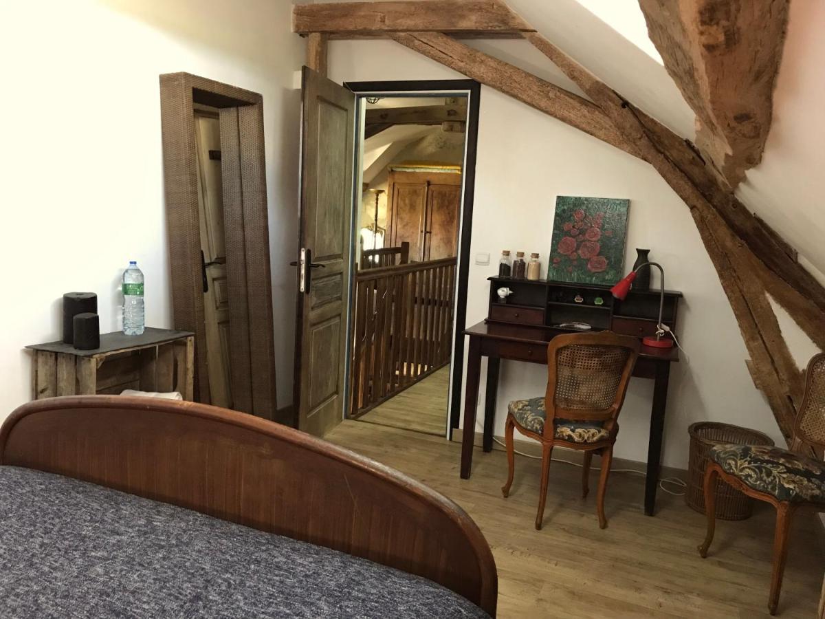 Chambre D'Hotes Chez Gustave & Compagnie Choussy エクステリア 写真