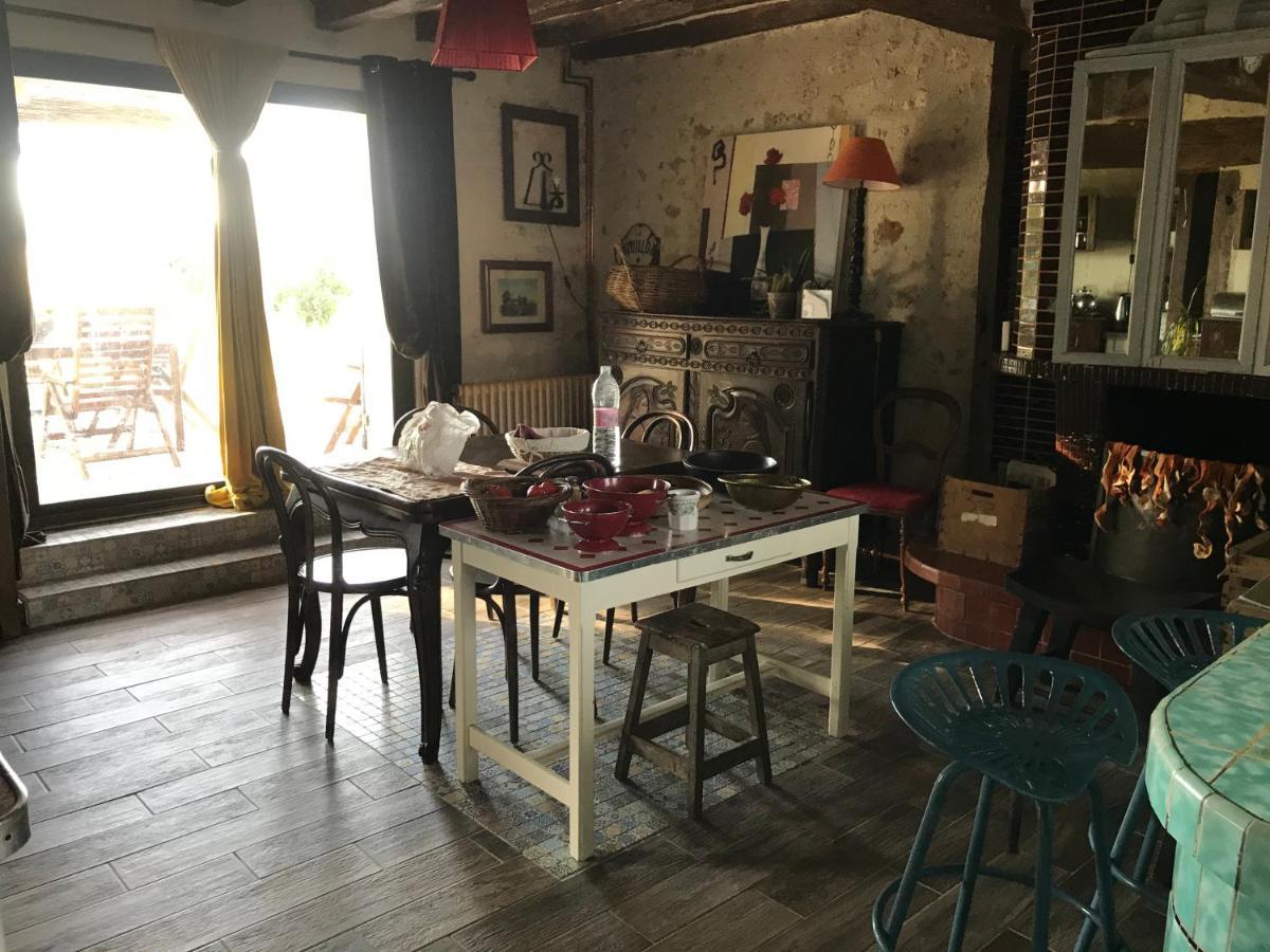 Chambre D'Hotes Chez Gustave & Compagnie Choussy エクステリア 写真