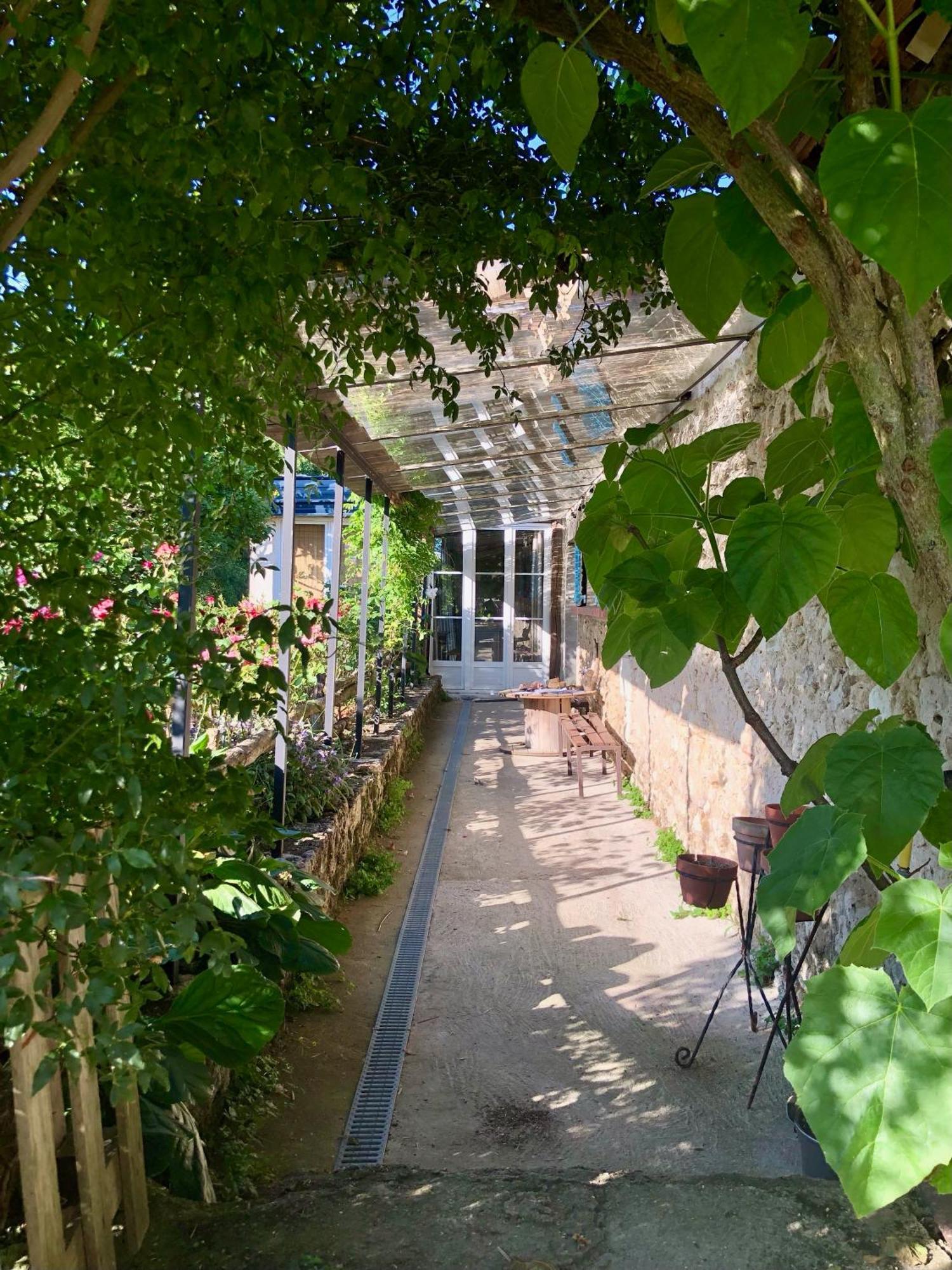 Chambre D'Hotes Chez Gustave & Compagnie Choussy エクステリア 写真